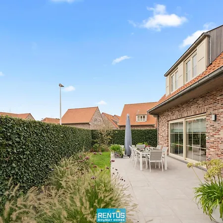 Melodie De La - Spacious House For 8 Persons